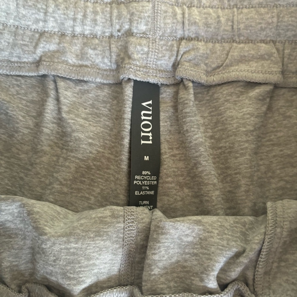 NWT Vuori Women's Performance Jogger Size Medium LONG Pale Grey Heather - Picture 5 of 7